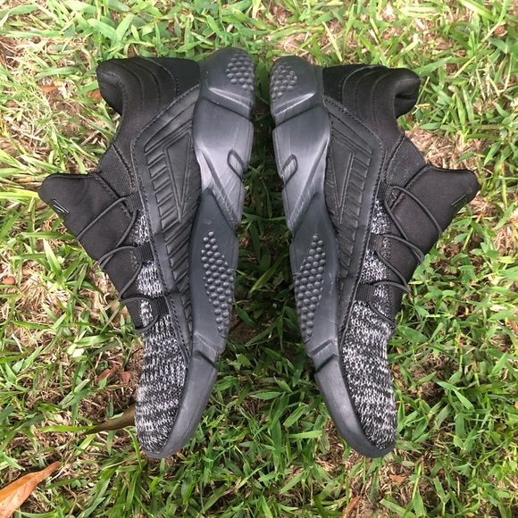 Size 9 MENS FILA SLIP ON TENNIS SHOES *clean* - Picture 3 of 11